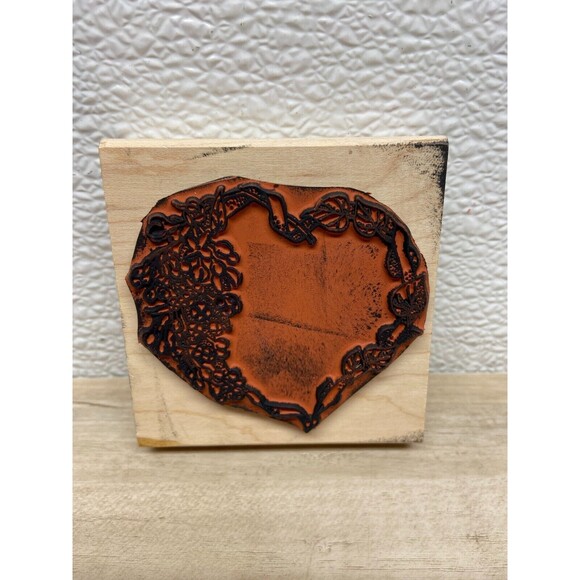 Stampede Lilac Heart Wood Monted Rubber Stamp - Picture 2 of 5